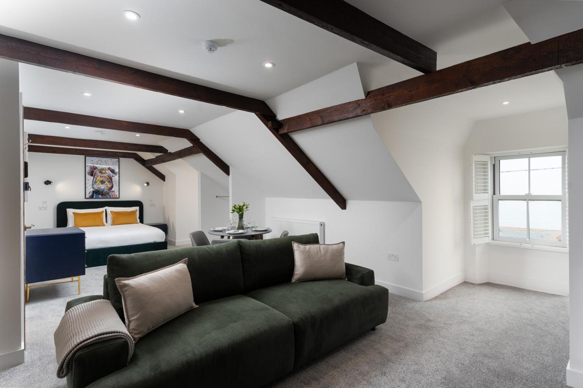 Luxury Modern Suite In Marazion With Parking Eksteriør billede